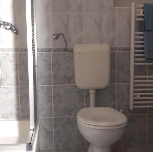 Mateja 3*