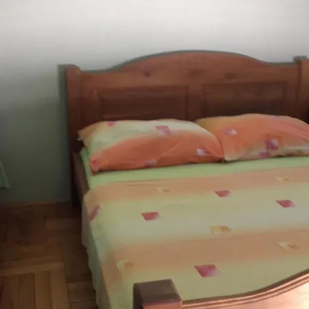 Mateja 3*