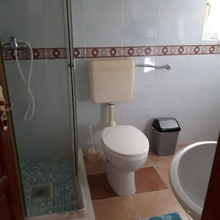Mateja 3*
